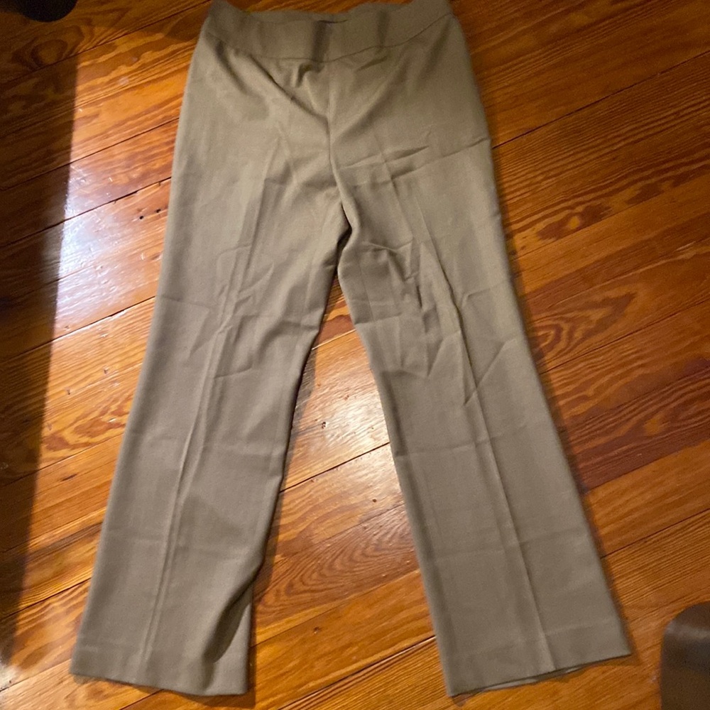 Women’s size 8 Lafayette pants; Great condition